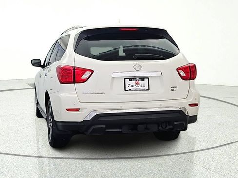 Used 2020 Nissan Pathfinder SL AWD/4WD image 6