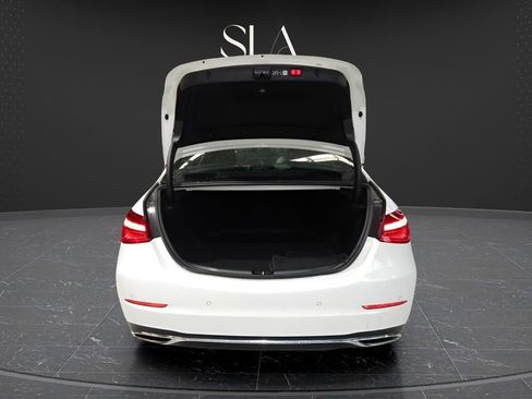 Used 2025 Mercedes-Benz C 300 4MATIC Sedan image 8