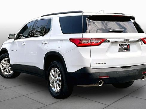 Used 2021 Chevrolet Traverse LT FWD image 12