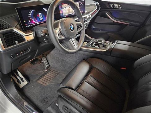 New 2025 BMW X7 M60i w/ M Sport Professional Package image 9