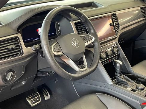 Used 2020 Volkswagen Atlas Cross Sport SEL R-Line image 13