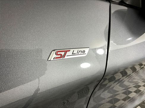 Used 2025 Ford Explorer ST-Line AWD/4WD image 24