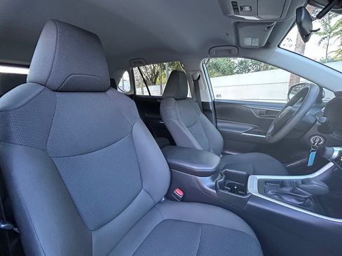 Used 2024 Toyota RAV4 LE FWD image 30
