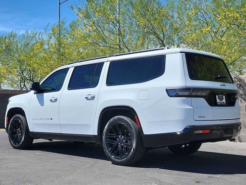 New 2026 Jeep Grand Wagoneer L Limited AWD/4WD image 10