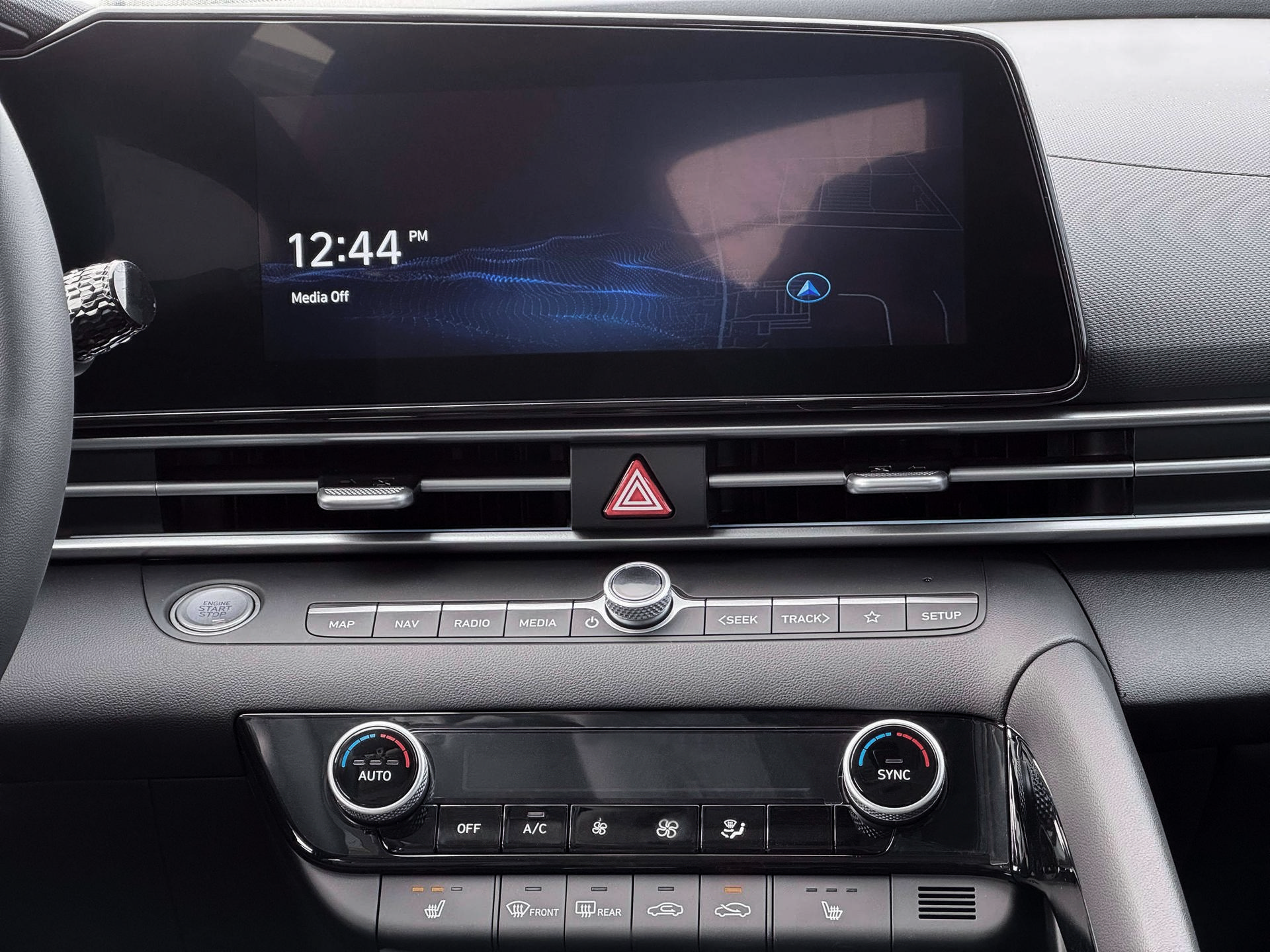 New 2026 Hyundai Elantra Limited FWD image 19