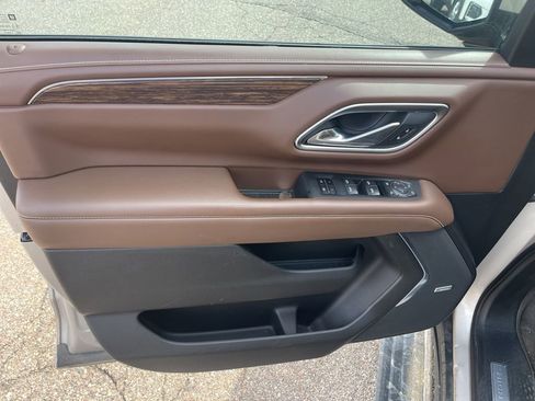 Used 2021 Chevrolet Suburban High Country image 24