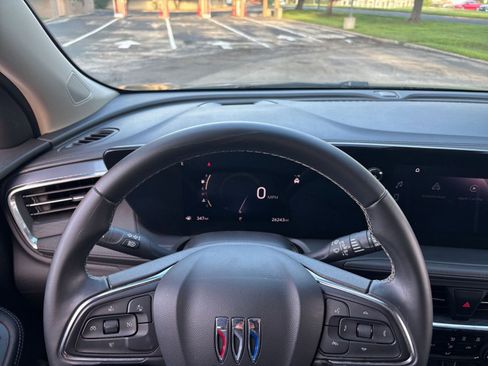 Used 2025 Buick Encore GX Preferred FWD image 29
