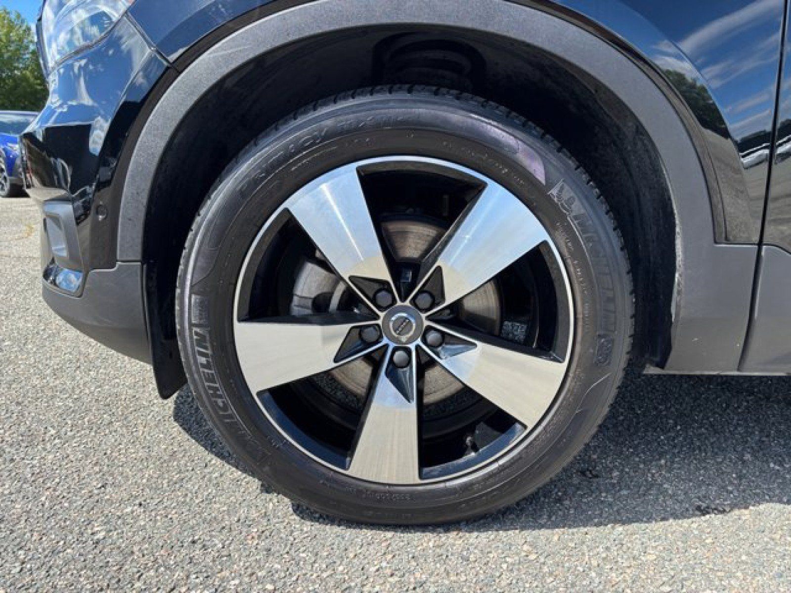 Used 2019 Volvo XC40 T5 Momentum AWD/4WD image 9