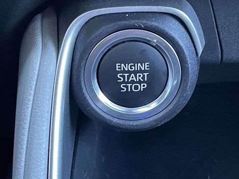 Used 2025 Toyota Grand Highlander FWD image 37