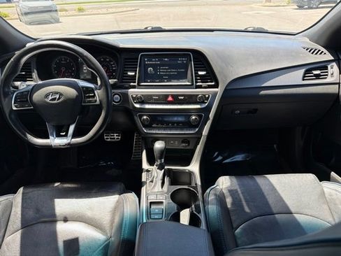 Used 2018 Hyundai Sonata Limited FWD image 12