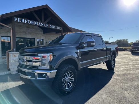 Used 2019 Ford F250 Lariat w/ Lariat Ultimate Package image 1