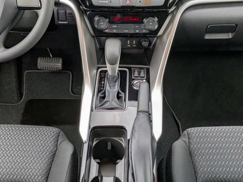New 2026 Mitsubishi Eclipse Cross LE AWD/4WD image 18