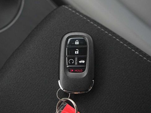 Used 2025 Honda Civic Sport image 28