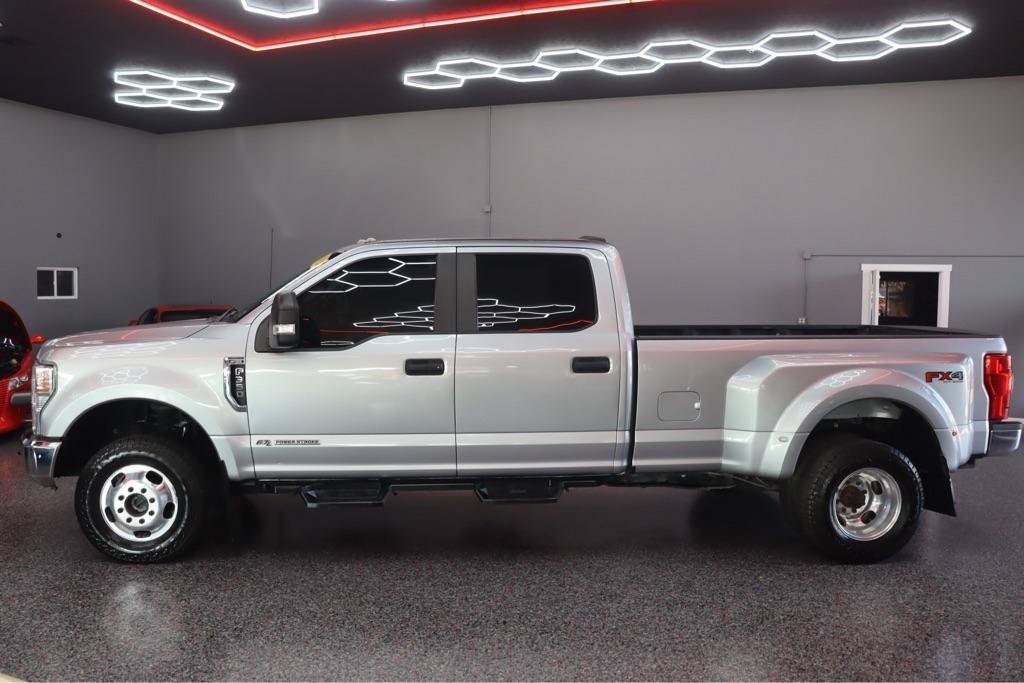 Used 2022 Ford F350 XL w/ STX Appearance Package AWD/4WD image 2