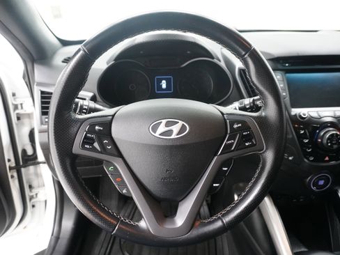 Used 2016 Hyundai Veloster Turbo image 15