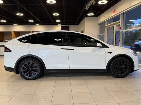 Used 2022 Tesla Model X Plaid AWD/4WD image 16