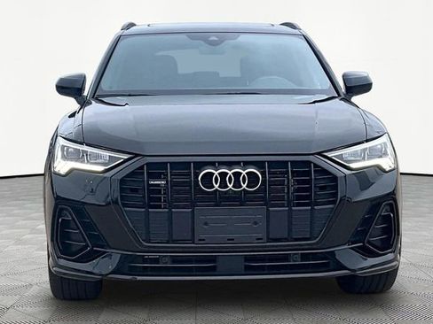Used 2023 Audi Q3 2.0T Premium Plus w/ Premium Plus Package AWD/4WD image 3