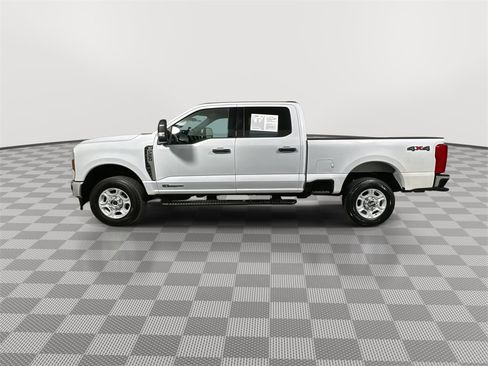 Used 2025 Ford F250 XLT image 5