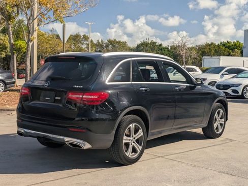 Used 2019 Mercedes-Benz GLC 300 4MATIC image 5