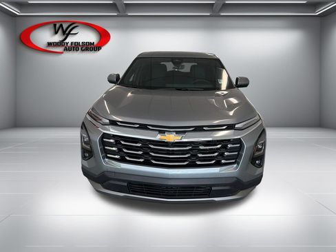 New 2026 Chevrolet Equinox LT w/ Safety and Technology Package FWD image 2