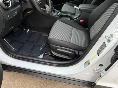 Used 2019 Hyundai Kona SE AWD/4WD image 9