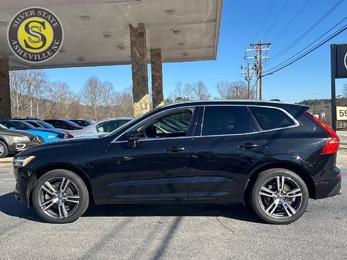 Used 2019 Volvo XC60 T6 Momentum w/ Multimedia Package image 3
