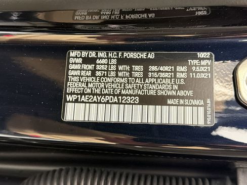 Certified 2023 Porsche Cayenne Platinum Edition AWD/4WD image 21