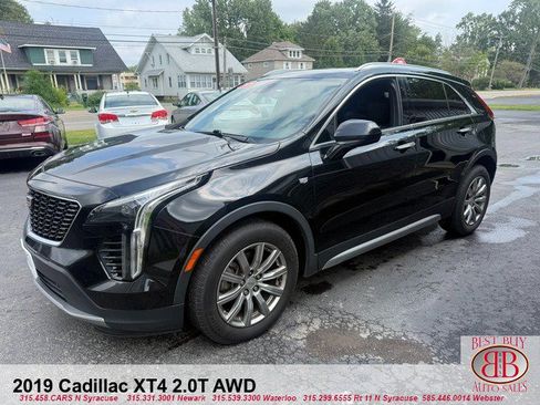 Used 2019 Cadillac XT4 Premium Luxury w/ Cold Weather Package FWD image 4
