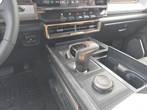 New 2025 GMC Hummer EV 2X image 45