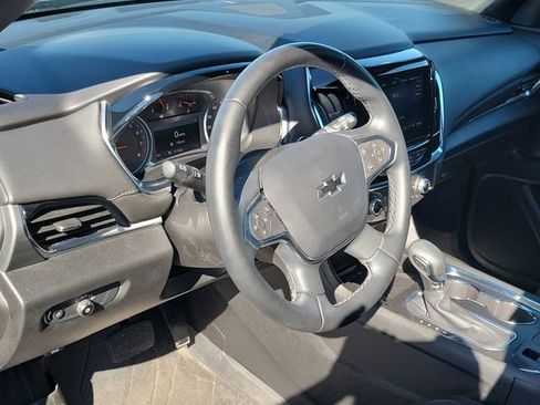 Certified 2023 Chevrolet Traverse LT image 19