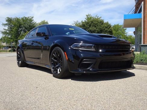 Used 2023 Dodge Charger SRT Hellcat w/ Harman/Kardon Audio Group image 29
