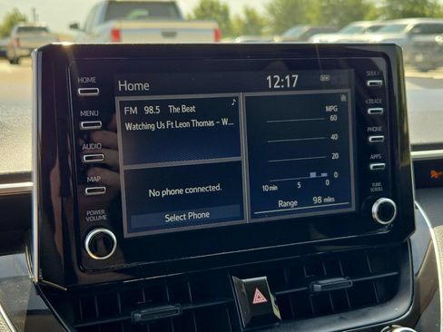 Used 2020 Toyota Corolla LE FWD image 15