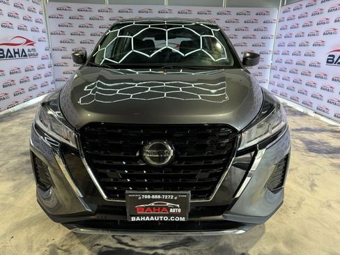 Used 2021 Nissan Kicks S image 3