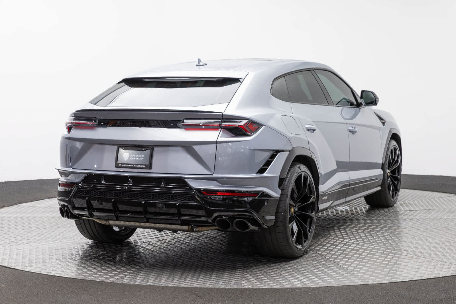Used 2024 Lamborghini Urus S AWD/4WD image 22