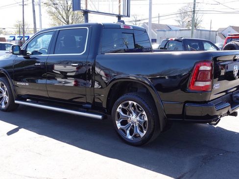Used 2022 RAM 1500 Limited w/ Body-Colour Bumper Group image 2