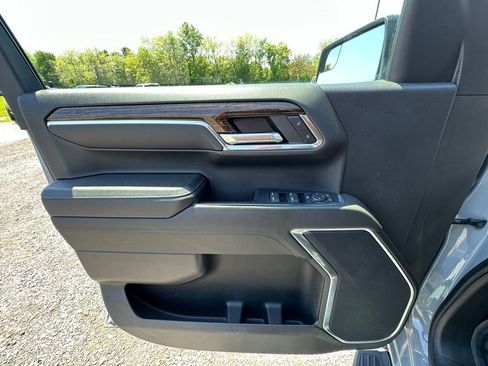 Used 2024 GMC Sierra 1500 Elevation AWD/4WD image 4