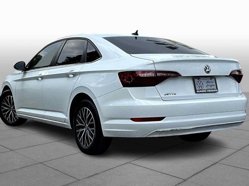 Used 2021 Volkswagen Jetta SE w/ SE Cold Weather Package FWD image 12