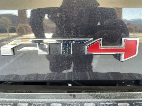 Used 2023 GMC Sierra 1500 AT4 w/ AT4 Premium Package AWD/4WD image 30