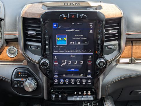 Used 2019 RAM 1500 Limited AWD/4WD image 18