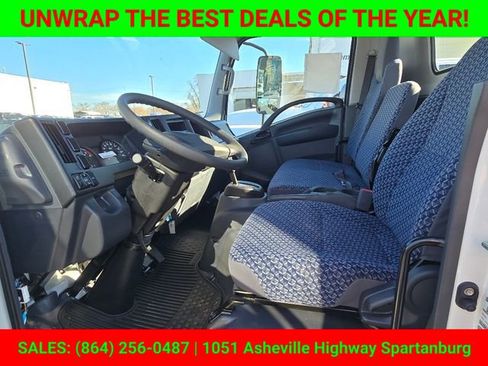 New 2025 Chevrolet Low Cab Forward image 32