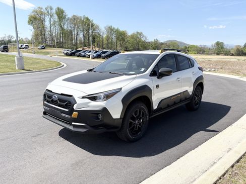 New 2026 Subaru Crosstrek 2.5i Wilderness image 3