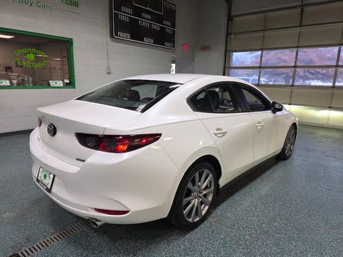 Used 2019 MAZDA MAZDA3 Sedan image 6