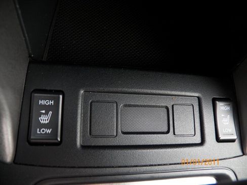 Used 2016 Subaru Forester 2.5i Premium AWD/4WD image 18