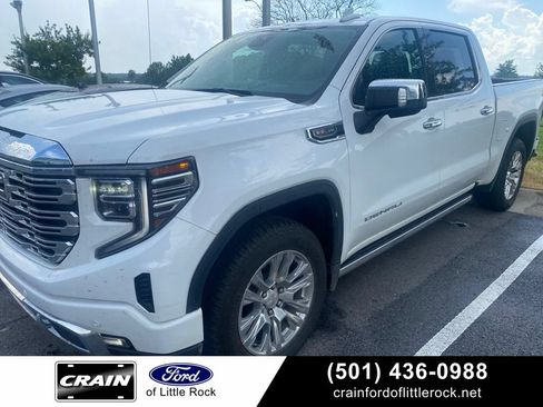 Used 2023 GMC Sierra 1500 Denali w/ Technology Package AWD/4WD image 1