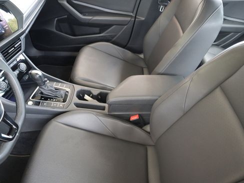 Used 2020 Volkswagen Jetta SEL image 38