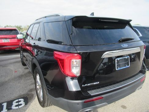 Certified 2021 Ford Explorer Limited w/ Equipment Group 301A image 4