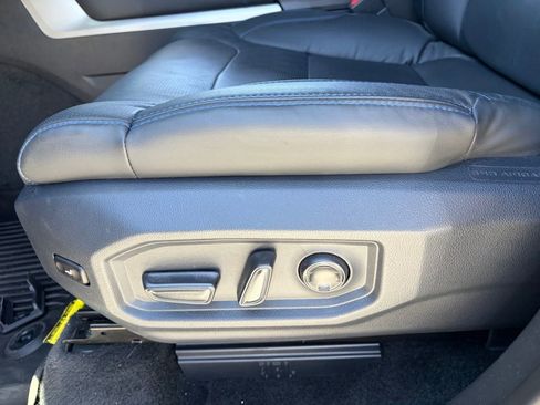 Used 2026 Toyota Sequoia Platinum AWD/4WD image 5
