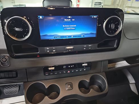 New 2026 Mercedes-Benz Sprinter 2500 image 22