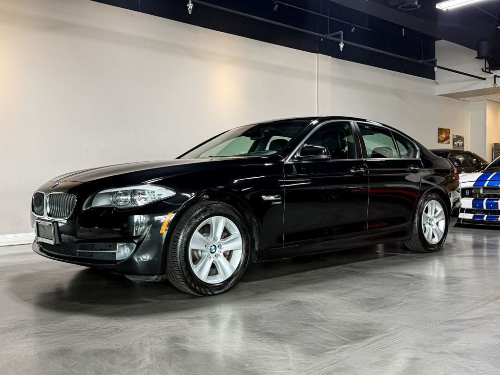 Used 2012 BMW 528i xDrive Sedan AWD/4WD image 3
