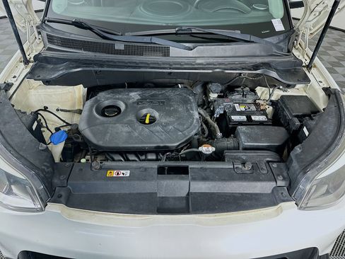 Used 2016 Kia Soul + FWD image 31